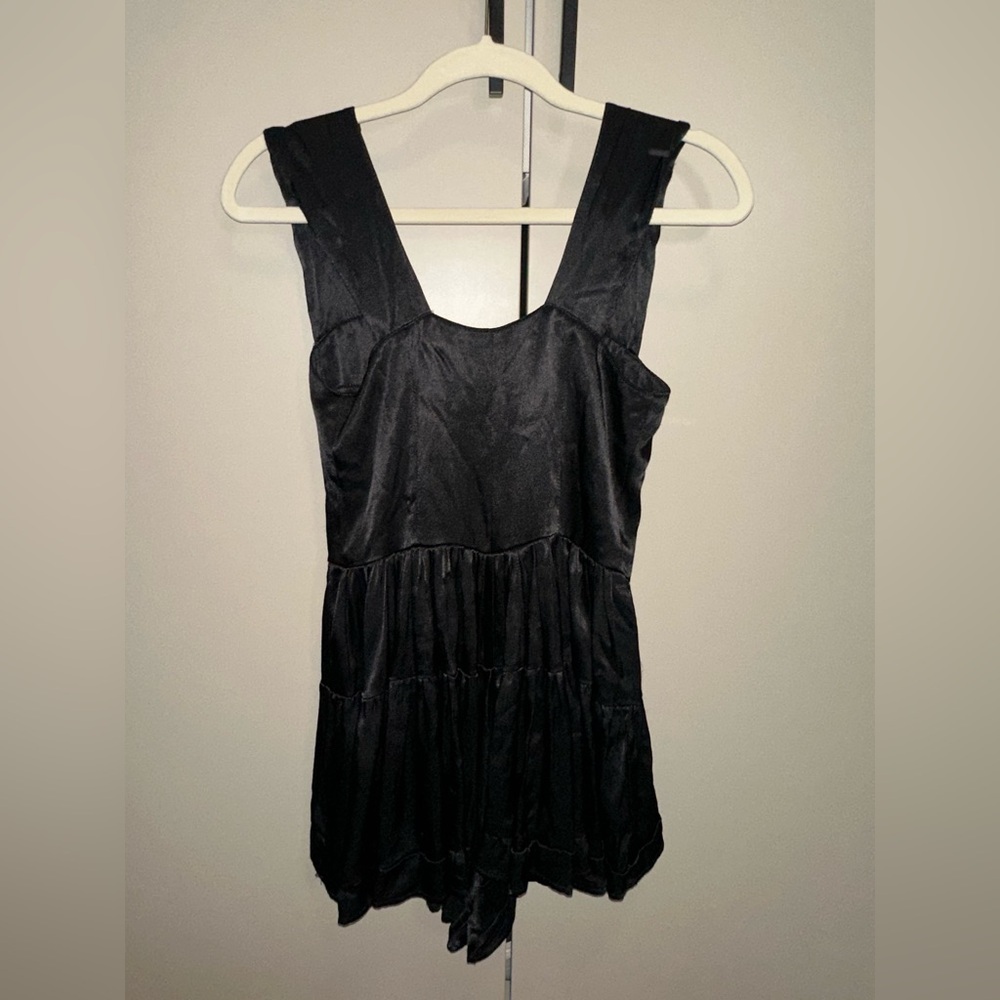 Vanessa Mooney The Elizabeth Romper black Satin Dress Size Small - Picture 4 of 5